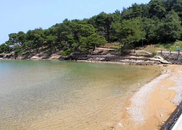 8765f Jelsa (Hvar)