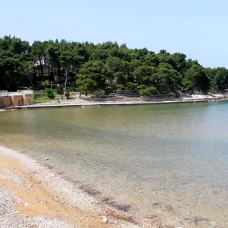 8765f * Jelsa (Hvar)